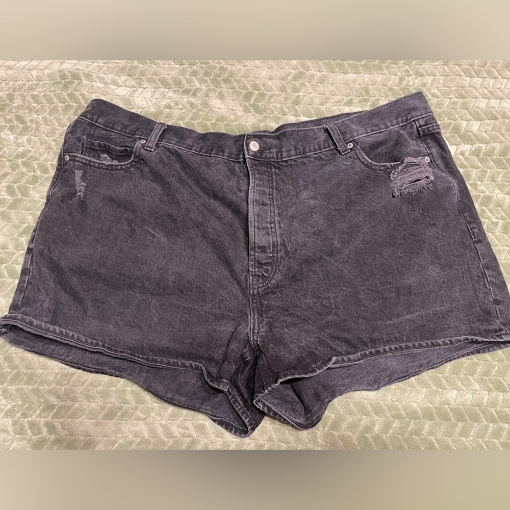 Women’s black jean shorts size 24